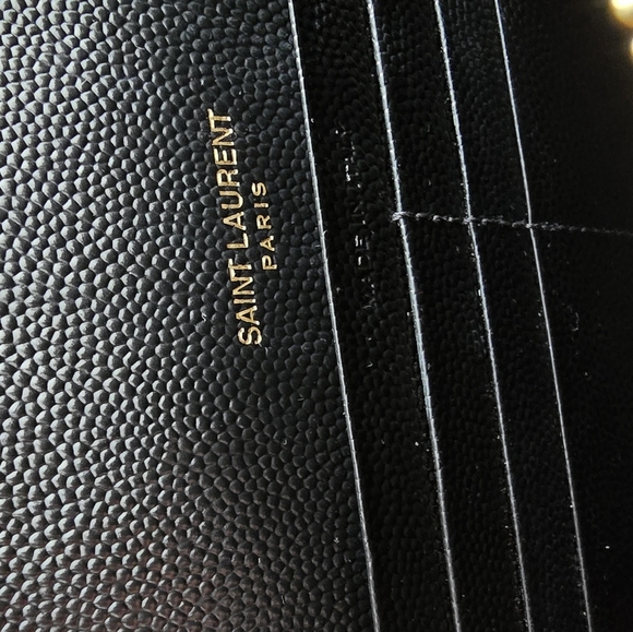 Saint Laurent Black Cassandre Chain Wallet - Picture 6 of 10